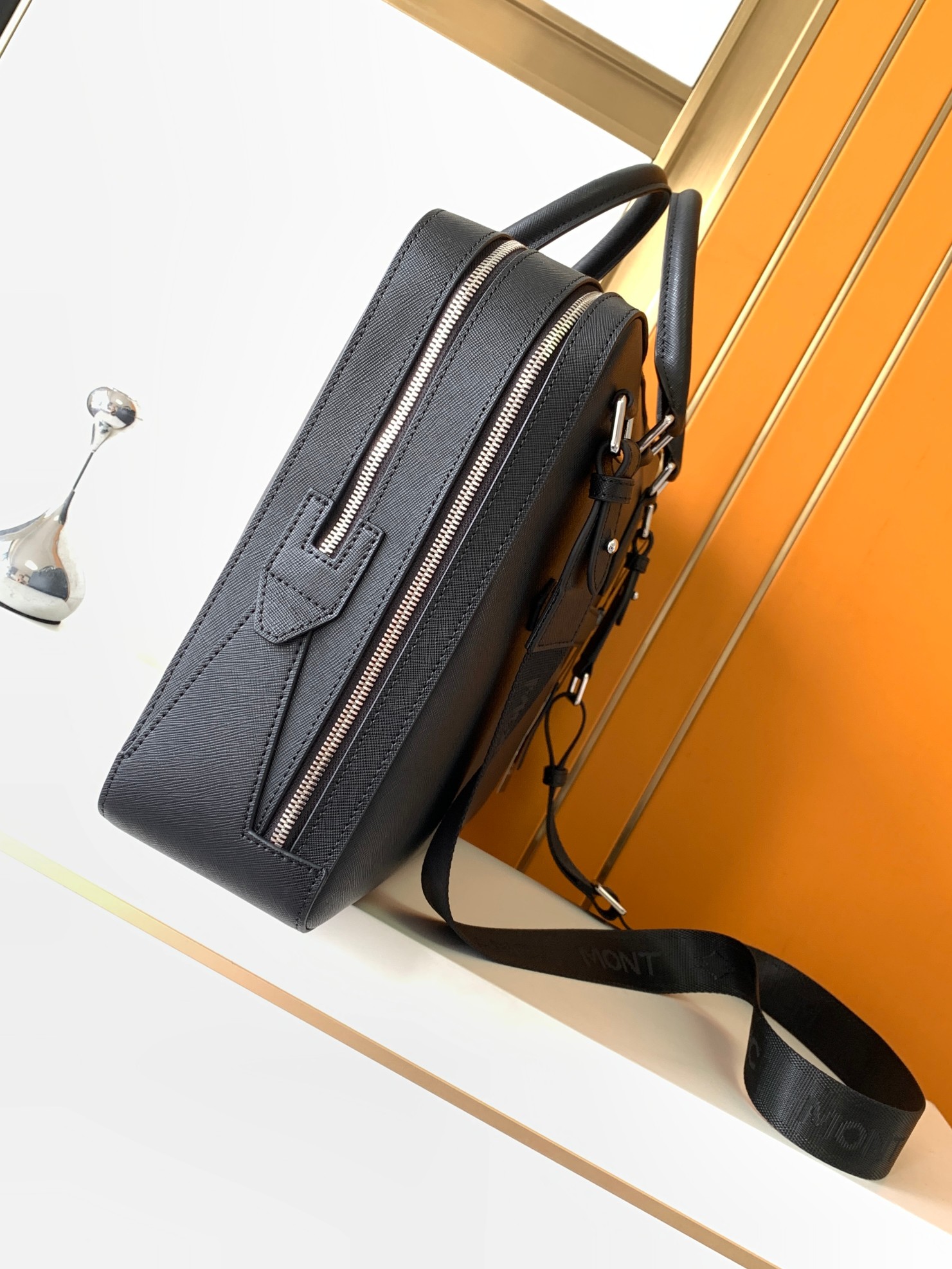 Luxuriöse Herren-Handtaschen a – Leather Briefcase Bewertung und Preis